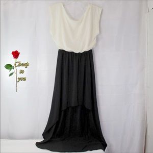 🔥NWT🔥DEREK HEART DRESS SIZE SMALL